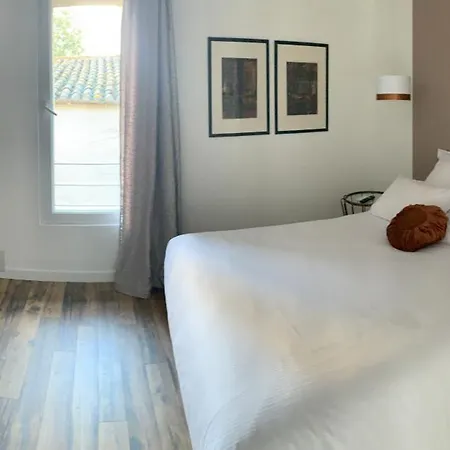 Restaurant O'banel Hotel Gallargues-le-Montueux