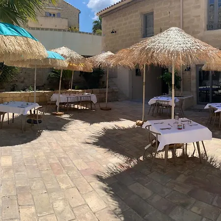 Restaurant O'banel Hotel Gallargues-le-Montueux